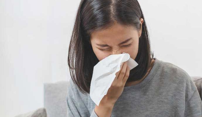 Woman having allergen problem Woman having allergen problem